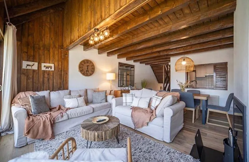 Casa Catania-Acogedora Casa Con Impresionantes Vistas-Fibra Optica Villa Salardu 0*,  Spain